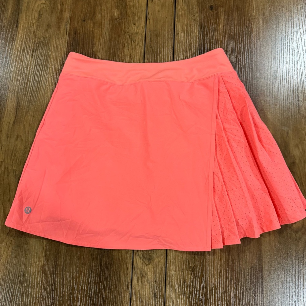 Lululemon Asymmetrical Pleated Tennis Skirt - Picture 5 of 9